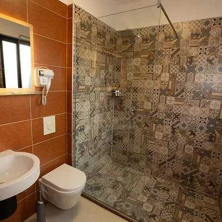 Frekel 3* Yzberishti