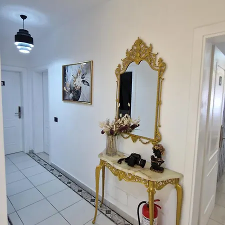 Frekel 호텔 Yzberishti