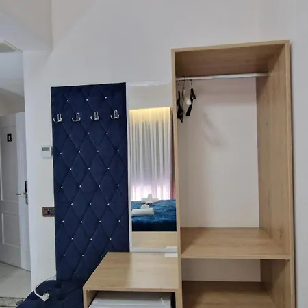 Hotel Frekel Yzberishti