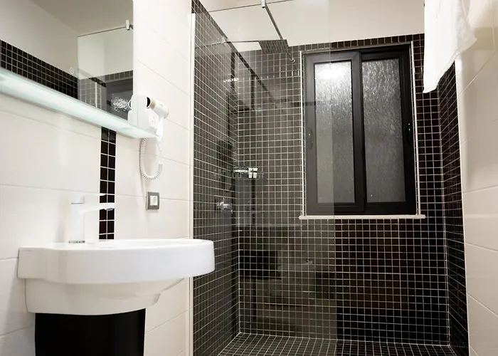 Hotell Frekel Yzberishti