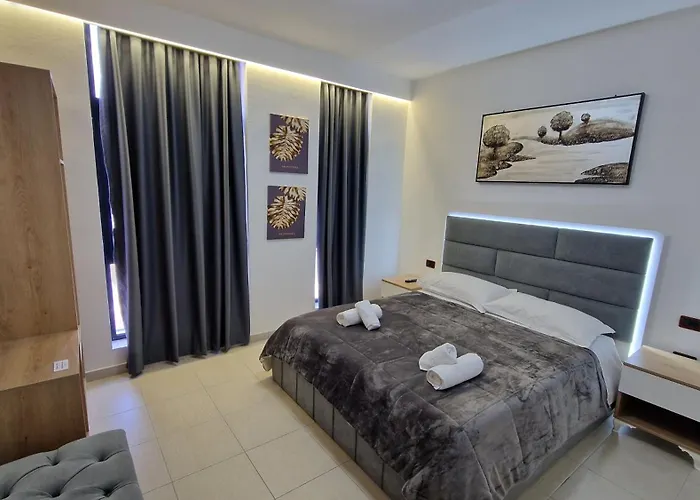 Frekel Hotell Yzberishti