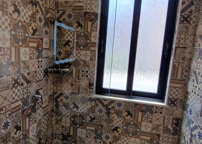 Hotell Frekel Yzberishti