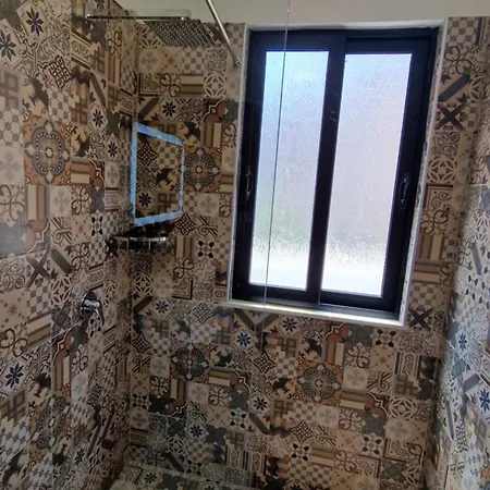 Hotel Frekel Yzberishti